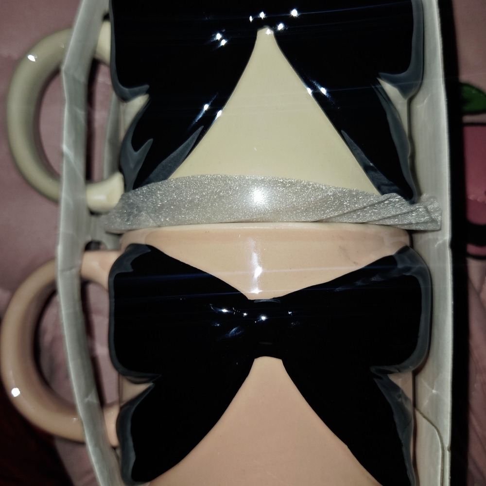 Chic Bow-Accent Mug Set - Cream and Peach